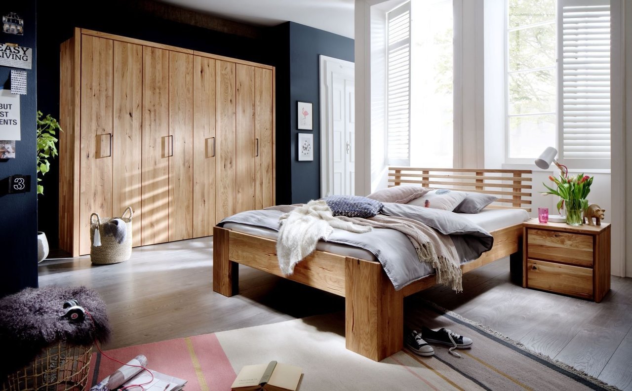 Schlafzimmer Doppelbett Wildeiche Massivholz Rödemis I Bild 3