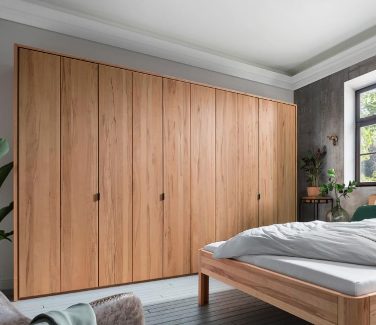 Kleiderschrank Skive I aus Wildeiche Preview Image