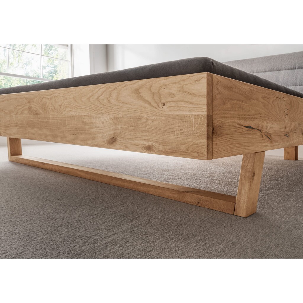 Massivholz Doppelbett Vejle III Wildeiche mit Holzkufe Polsterkopfteil Bild 4