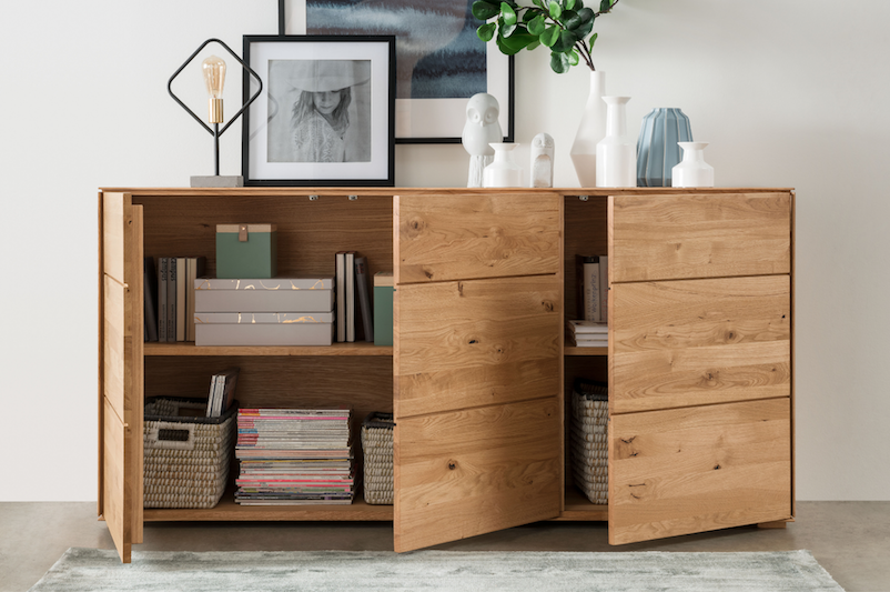 Sideboard Visby I aus massiver Wildeiche Preview Image