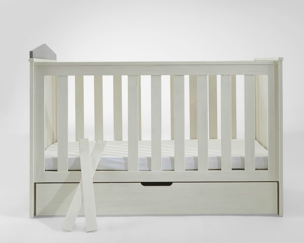 INFANSKIDS Babyzimmer Kinderzimmer Lucky Massivholz Bild 5