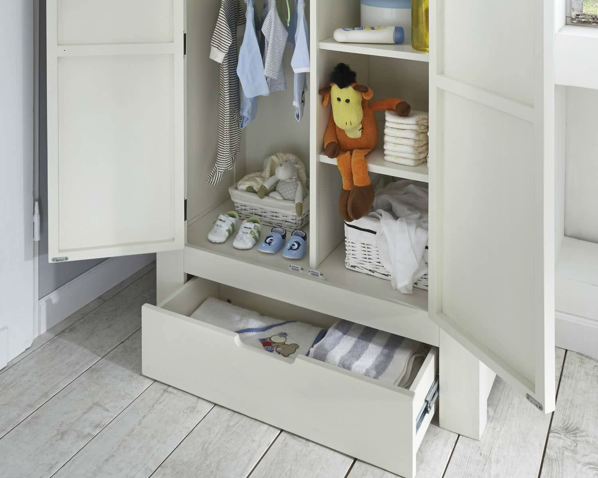 INFANSKIDS Babyzimmer Kinderzimmer Lucky Massivholz Bild 8