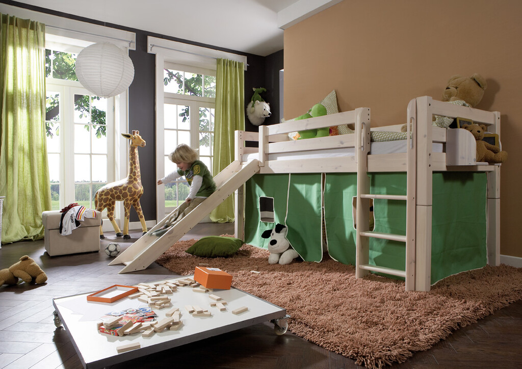 Halbhochbett mit Absturzsicherung, Rutsche und gerader Leiter Preview Image