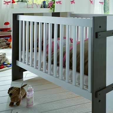 Kinderzimmer Babybett Merlin Bild 2