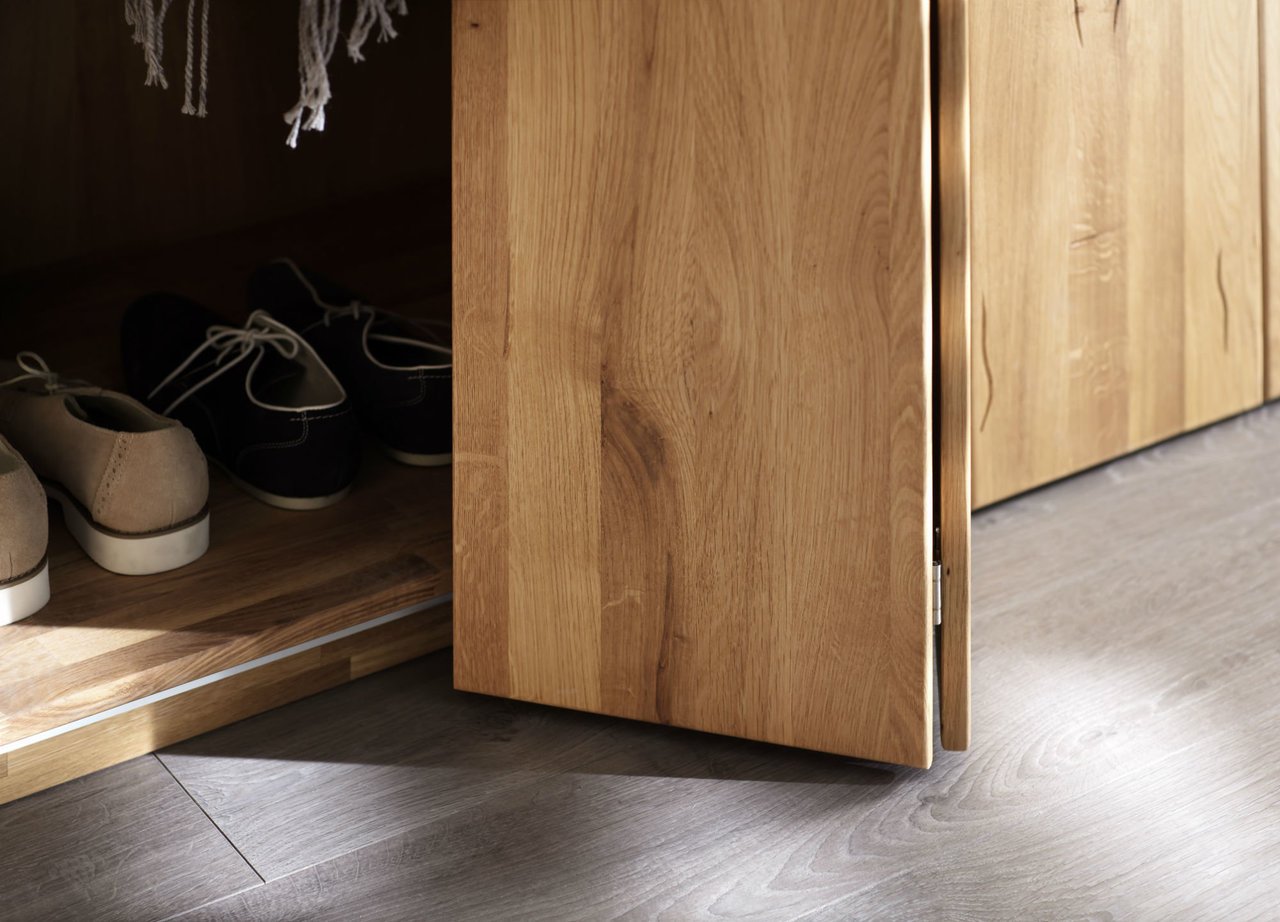 Lars Olesen Rödemis Kleiderschrank Wildeiche – Skandinavisches Design Bild 8