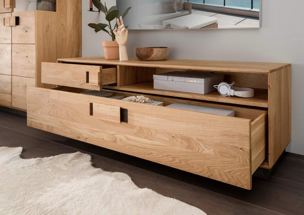 TV Board II Arosa aus Wildeiche Preview Image