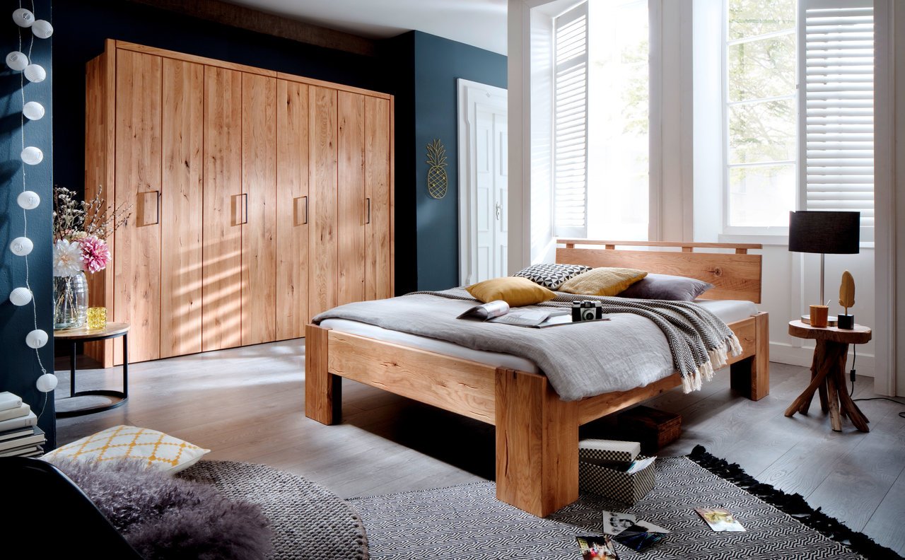 Schlafzimmer Doppelbett Wildeiche Massivholz Rödemis II Bild 2