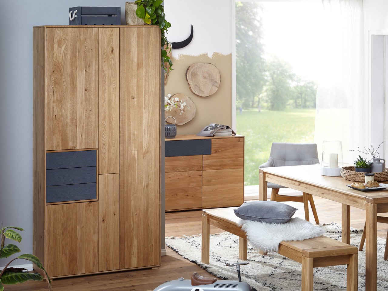 Schrank II Roost Massive Wildeiche Bild 2