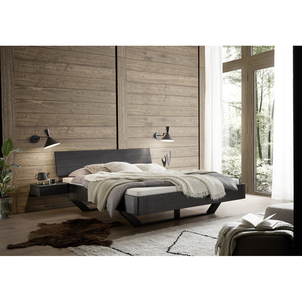 TPT Komplettbett Black Edition – Massives Wildeiche Doppelbett mit Holzkufe in Schwarz Bild 3