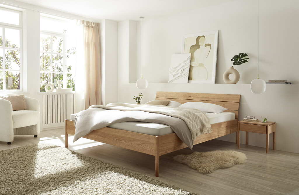 Bettrahmen 2 Holzpur aus Wildeiche, runde Holzfüße Preview Image