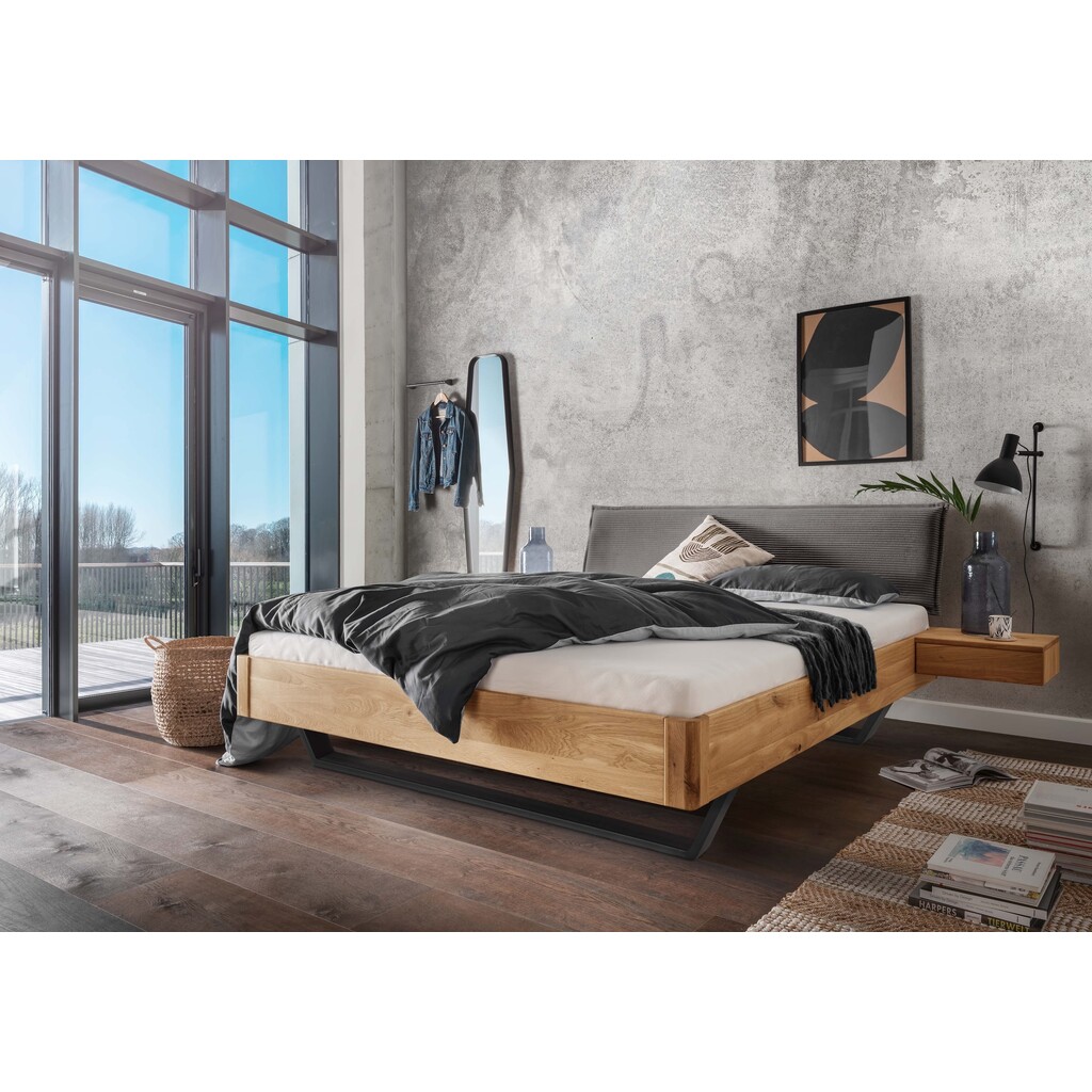 Faaborg Bett 10 aus Wildeiche Massivholz, Stoffkopfteil Cord, Metallkufe Bild 2