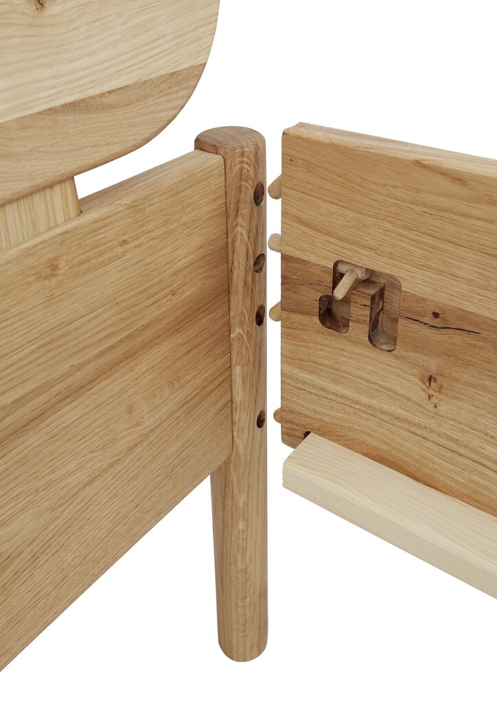 Massivholz-Bettrahmen Holzpur 1 aus Wildeiche, abgeschrägte Holzfüße Bild 2