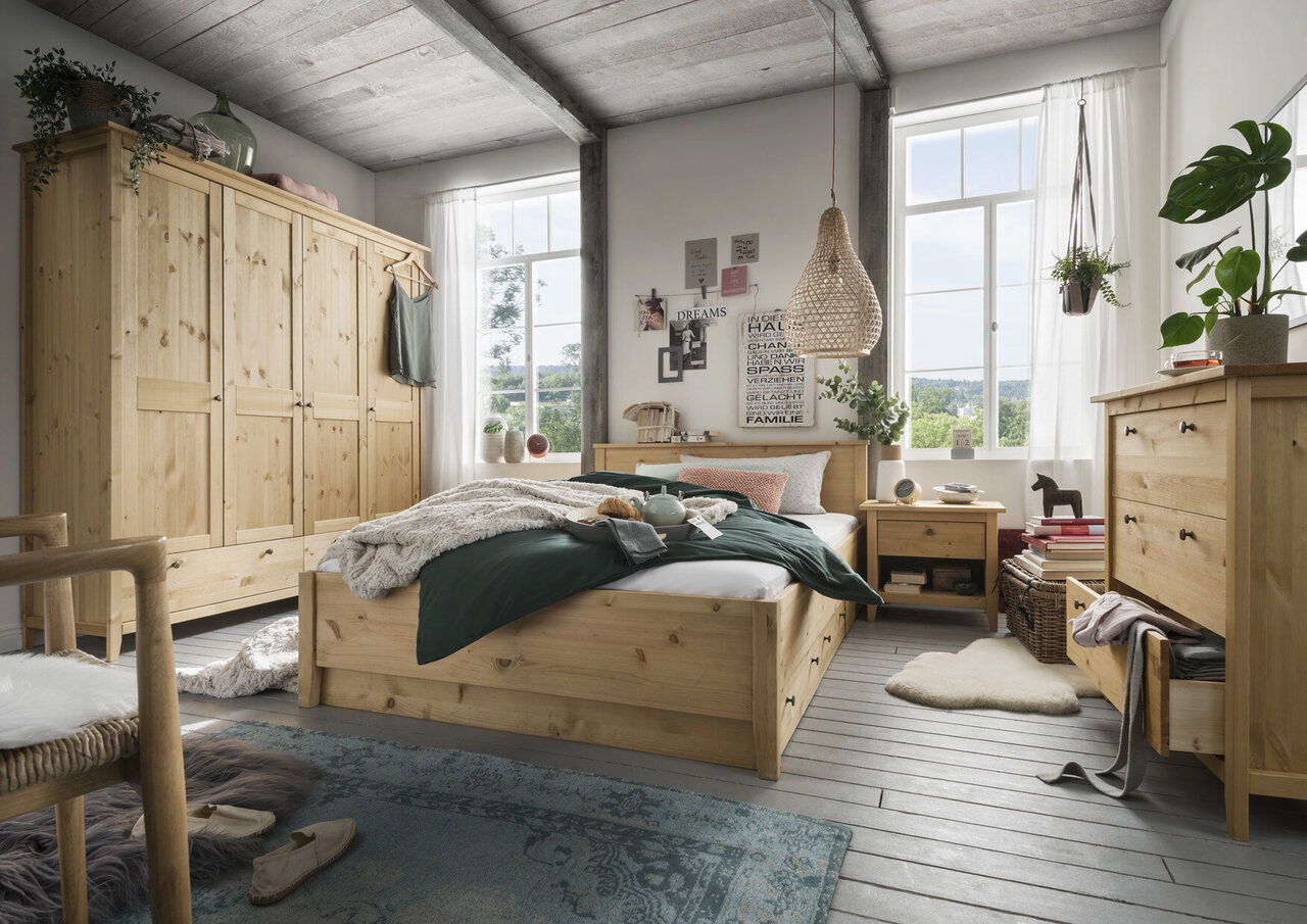 Drehtüren Kleiderschrank Solvita aus massiver Kiefer Bild 10