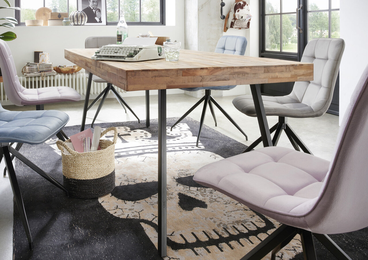 Esstisch Friends aus Teakholz Preview Image