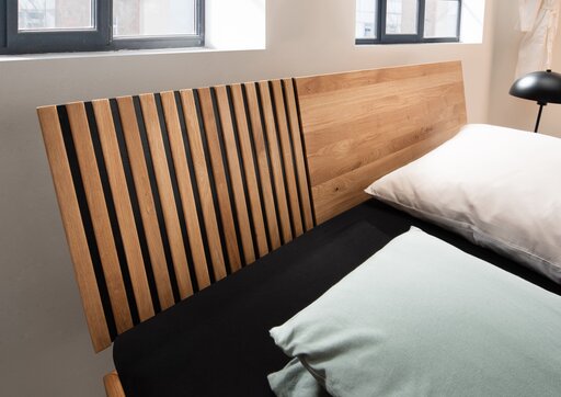 Impressionen zu Forestales Manhattan Komplettbett II aus Wildeiche, Bild 2