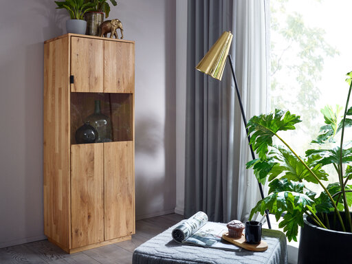 Impressionen zu G&K Highboard III Elin aus massiver Wildeiche, Bild 1