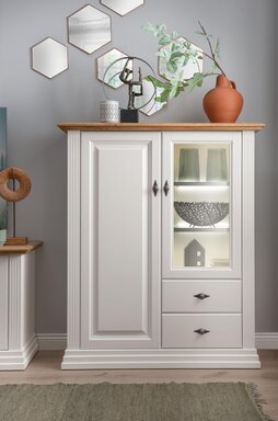 Impressionen zu G&K Highboard I Alva aus massiver Kiefer und Eiche, Bild 1