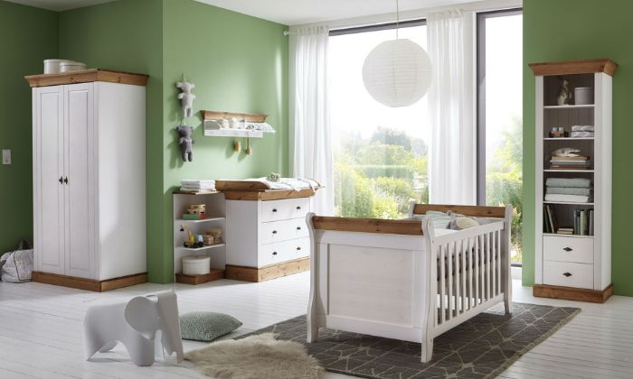 Babyzimmer aus Kiefer Massivholz